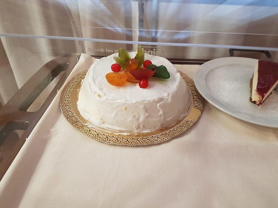 Hotel Sicilia Милано Екстериор снимка